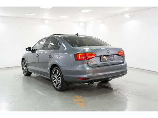 VOLKSWAGEN-JETTA-2016