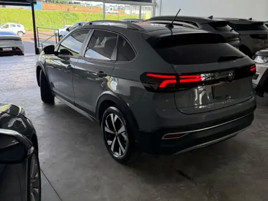 VOLKSWAGEN-NIVUS-1.0 200 TSI TOTAL FLEX HIGHLINE AUTOMÁTICO VOLKSWAGEN-NIVUS-2023