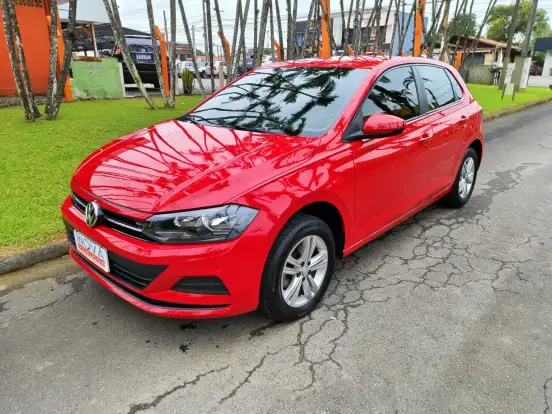 VOLKSWAGEN-POLO-2017