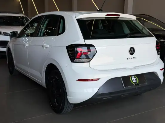 VOLKSWAGEN-POLO-2024