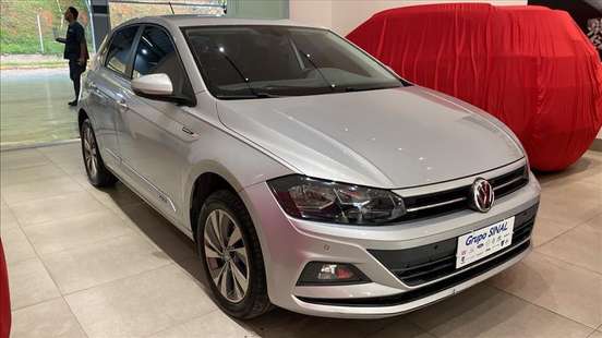VOLKSWAGEN-POLO-2018