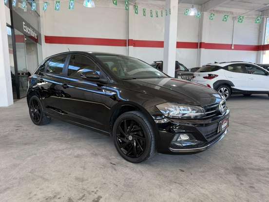 VOLKSWAGEN-POLO-2018