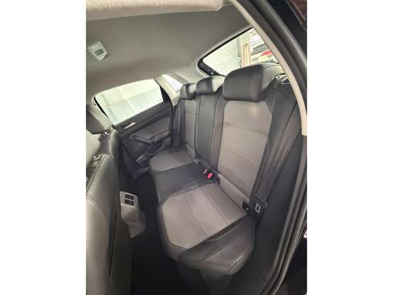 VOLKSWAGEN-POLO-1.0 200 TSI HIGHLINE AUTOMÁTICO VOLKSWAGEN-POLO-2019