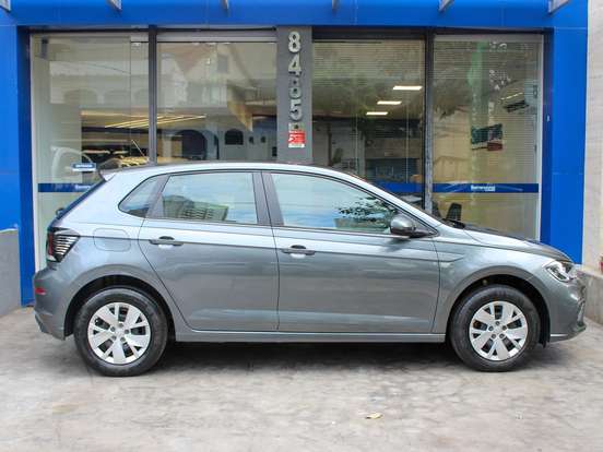 VOLKSWAGEN-POLO-2023
