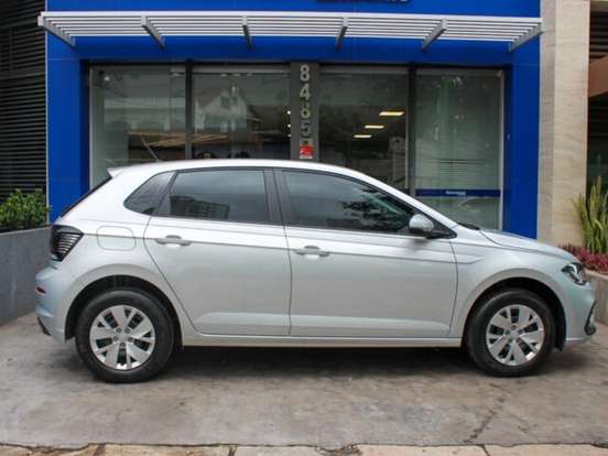 VOLKSWAGEN-POLO-2023