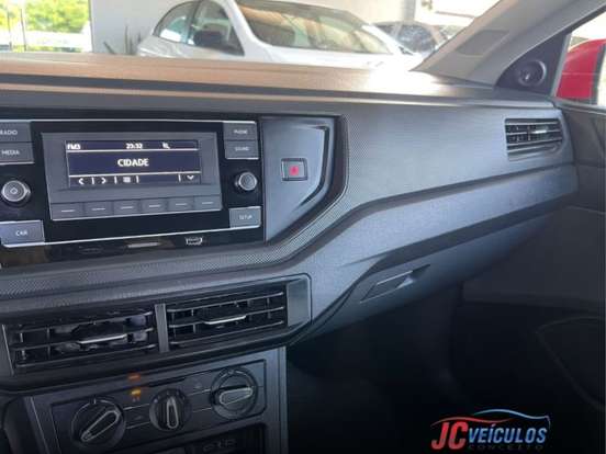 VOLKSWAGEN-POLO-2023
