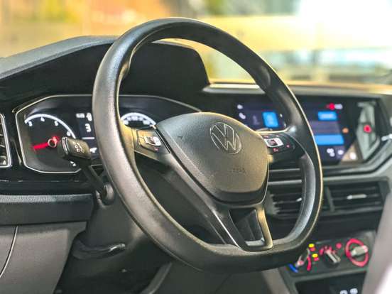 VOLKSWAGEN-POLO-2024