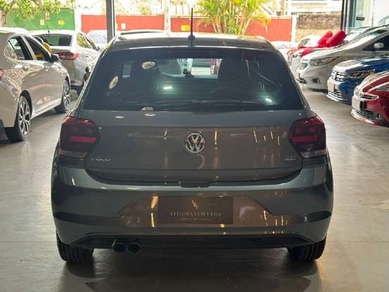 VOLKSWAGEN-POLO-2020