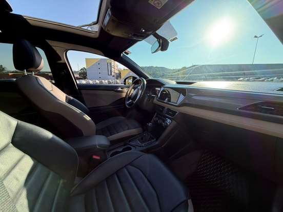 VOLKSWAGEN-TAOS-2022