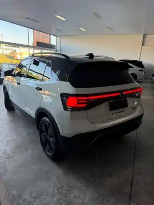 VOLKSWAGEN-T-CROSS-1.4 250 TSI TOTAL FLEX EXTREME AUTOMÁTICO VOLKSWAGEN-T-CROSS-2025