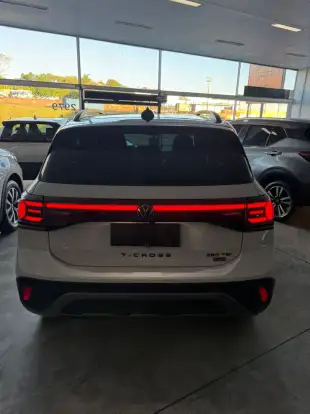 VOLKSWAGEN-T-CROSS-2025