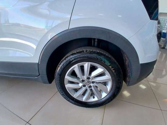 VOLKSWAGEN-T-CROSS-1.0 200 TSI TOTAL FLEX AUTOMÁTICO VOLKSWAGEN-T-CROSS-2019