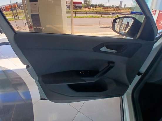VOLKSWAGEN-T-CROSS-1.0 200 TSI TOTAL FLEX AUTOMÁTICO VOLKSWAGEN-T-CROSS-2019