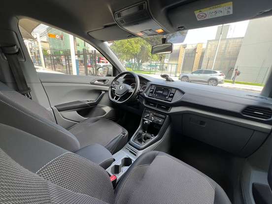 VOLKSWAGEN-T-CROSS-1.0 200 TSI TOTAL FLEX AUTOMÁTICO VOLKSWAGEN-T-CROSS-2019