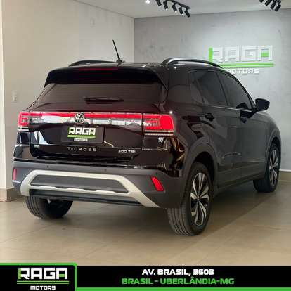 VOLKSWAGEN-T-CROSS-2024