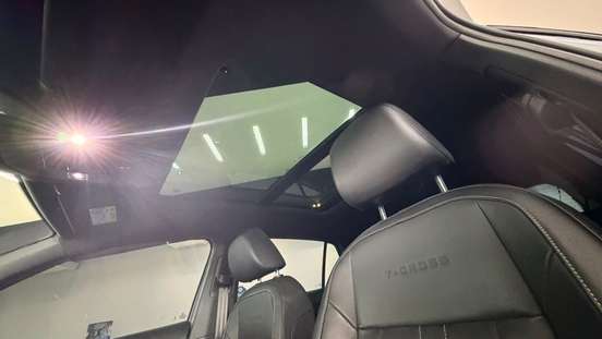VOLKSWAGEN-T-CROSS-2024