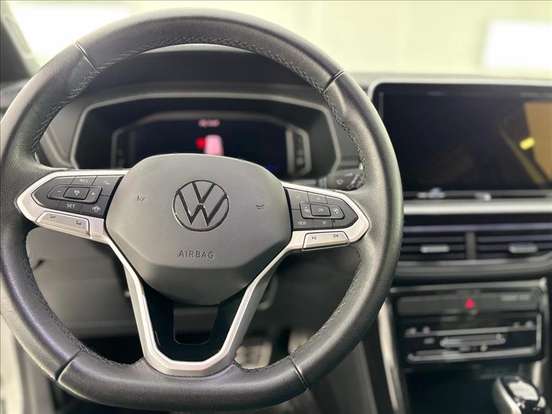 VOLKSWAGEN-T-CROSS-2024