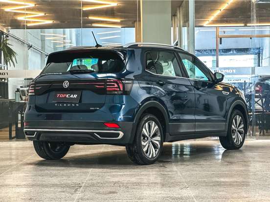 VOLKSWAGEN-T-CROSS-2020