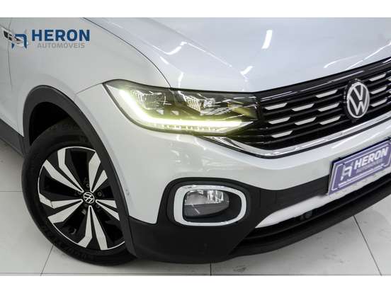 VOLKSWAGEN-T-CROSS-1.4 250 TSI TOTAL FLEX HIGHLINE AUTOMÁTICO VOLKSWAGEN-T-CROSS-2022