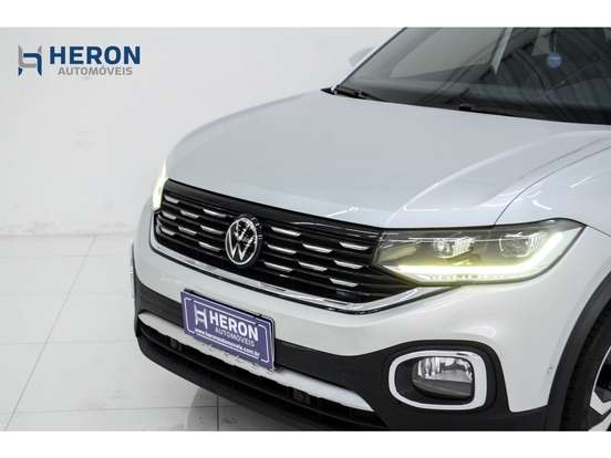 VOLKSWAGEN-T-CROSS-2022