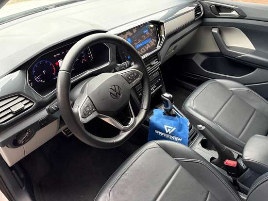VOLKSWAGEN-T-CROSS-2023