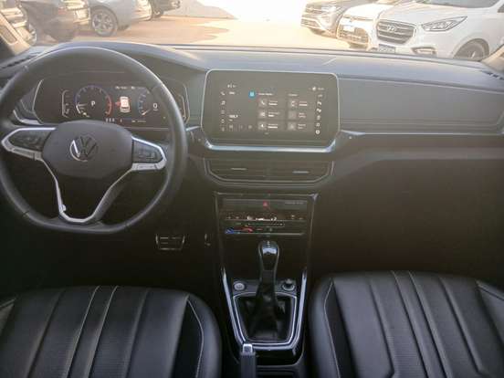 VOLKSWAGEN-T-CROSS-1.4 250 TSI TOTAL FLEX HIGHLINE AUTOMÁTICO VOLKSWAGEN-T-CROSS-2024