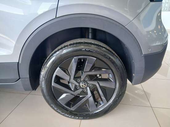 VOLKSWAGEN-T-CROSS-2024