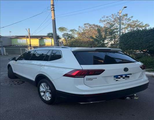 VOLKSWAGEN-TIGUAN-2018