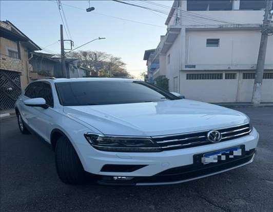 VOLKSWAGEN-TIGUAN-2018