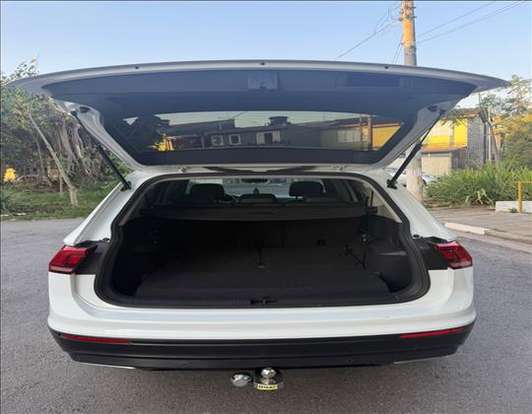 VOLKSWAGEN-TIGUAN-2018