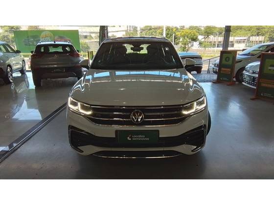 VOLKSWAGEN TIGUAN 2.0 300 TSI GASOLINA ALLSPACE R-LINE AUTOMÁTICO