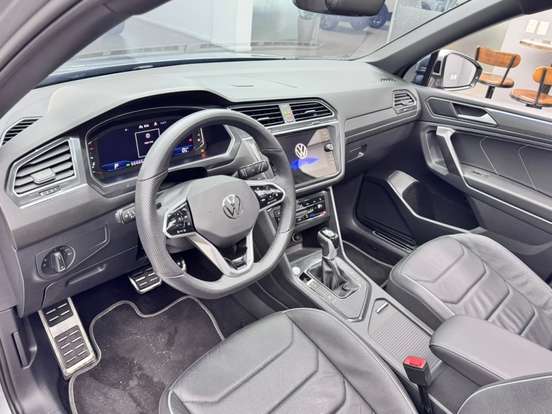 VOLKSWAGEN-TIGUAN-2.0 300 TSI GASOLINA ALLSPACE R-LINE AUTOMÁTICO VOLKSWAGEN-TIGUAN-2024