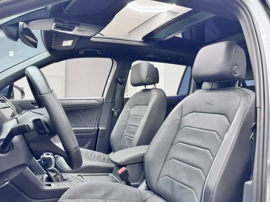 VOLKSWAGEN-TIGUAN-2.0 300 TSI GASOLINA ALLSPACE R-LINE AUTOMÁTICO VOLKSWAGEN-TIGUAN-2024