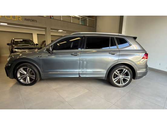 VOLKSWAGEN-TIGUAN-2019
