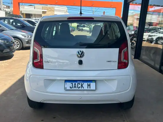 VOLKSWAGEN-UP-1.0 MPI MOVE UP 12V FLEX 4P AUTOMATIZADO VOLKSWAGEN-UP-2016