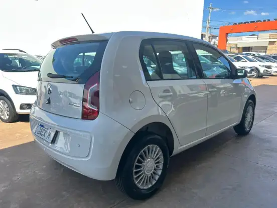 VOLKSWAGEN-UP-1.0 MPI MOVE UP 12V FLEX 4P AUTOMATIZADO VOLKSWAGEN-UP-2016