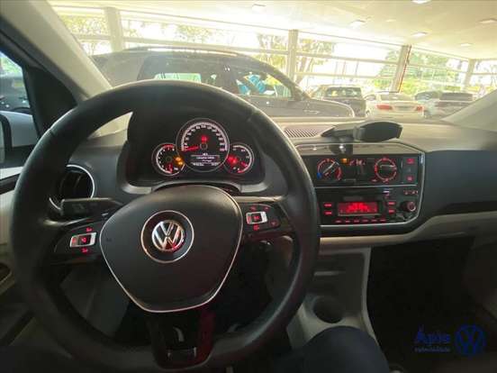 VOLKSWAGEN-UP-2018