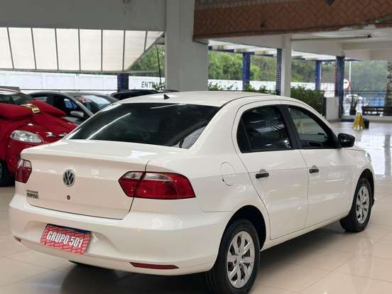 VOLKSWAGEN-VOYAGE-2021