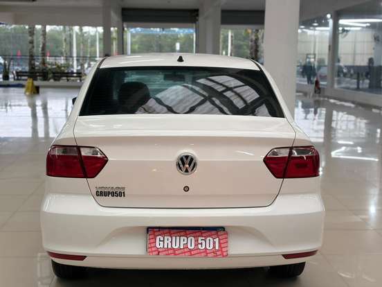 VOLKSWAGEN-VOYAGE-2021