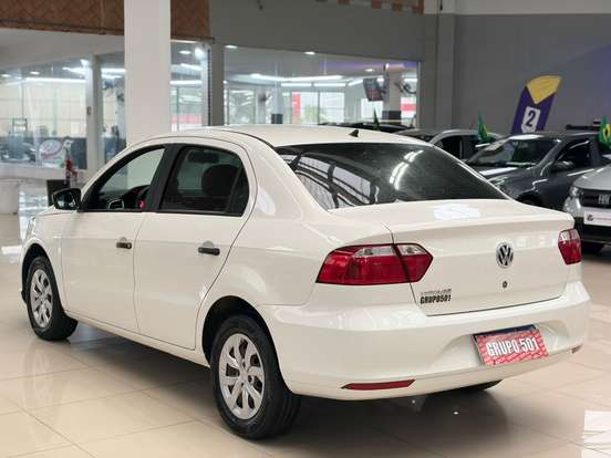 VOLKSWAGEN-VOYAGE-2021