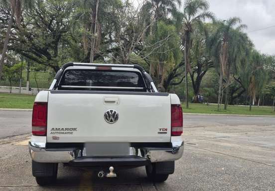 VOLKSWAGEN-AMAROK-2017
