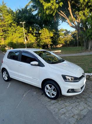 VOLKSWAGEN FOX 1.0 MPI COMFORTLINE 12V FLEX 4P MANUAL