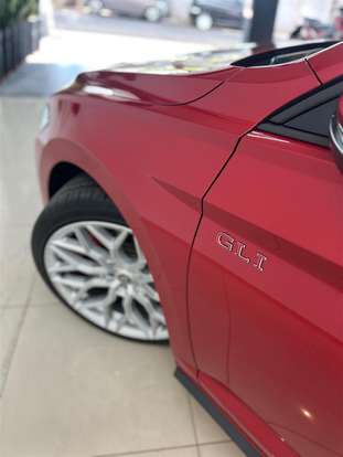 VOLKSWAGEN-JETTA-2025
