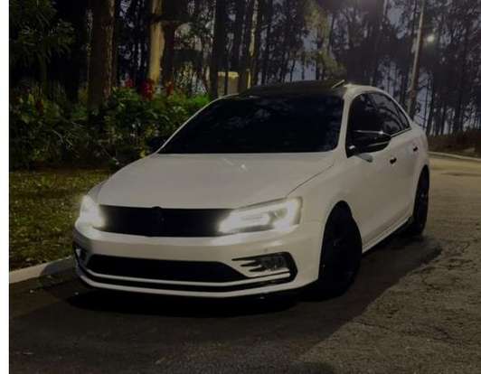 VOLKSWAGEN-JETTA-2.0 TSI HIGHLINE 211CV GASOLINA 4P TIPTRONIC VOLKSWAGEN-JETTA-2018