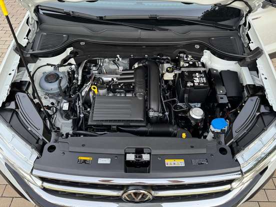 VOLKSWAGEN-TAOS-1.4 250 TSI TOTAL FLEX HIGHLINE AUTOMÁTICO VOLKSWAGEN-TAOS-2024