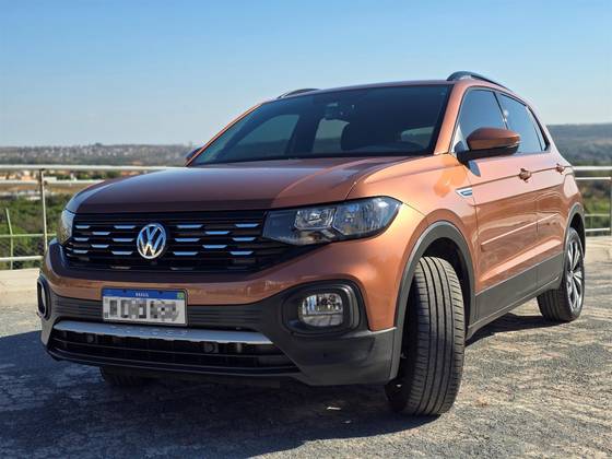 VOLKSWAGEN T-CROSS 1.0 200 TSI TOTAL FLEX COMFORTLINE AUTOMÁTICO