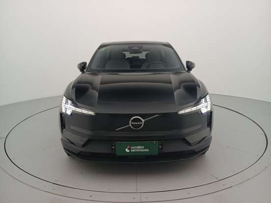 VOLVO-EX30-2024