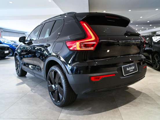 VOLVO-EX40-P8 RECHARGE TWIN ELECTRIC ULTRA BLACK EDITION AWD VOLVO-EX40-2026