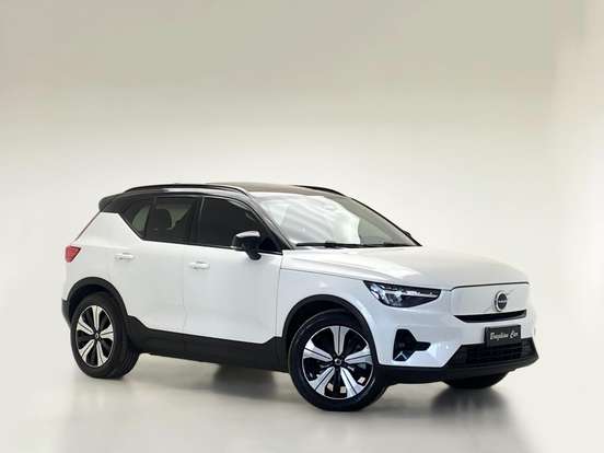 VOLVO-XC40-2022