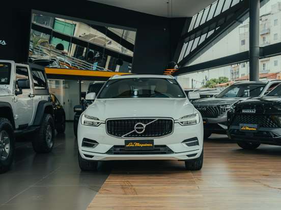 VOLVO-XC60-2.0 T8 HYBRID MOMENTUM AWD GEARTRONIC VOLVO-XC60-2020